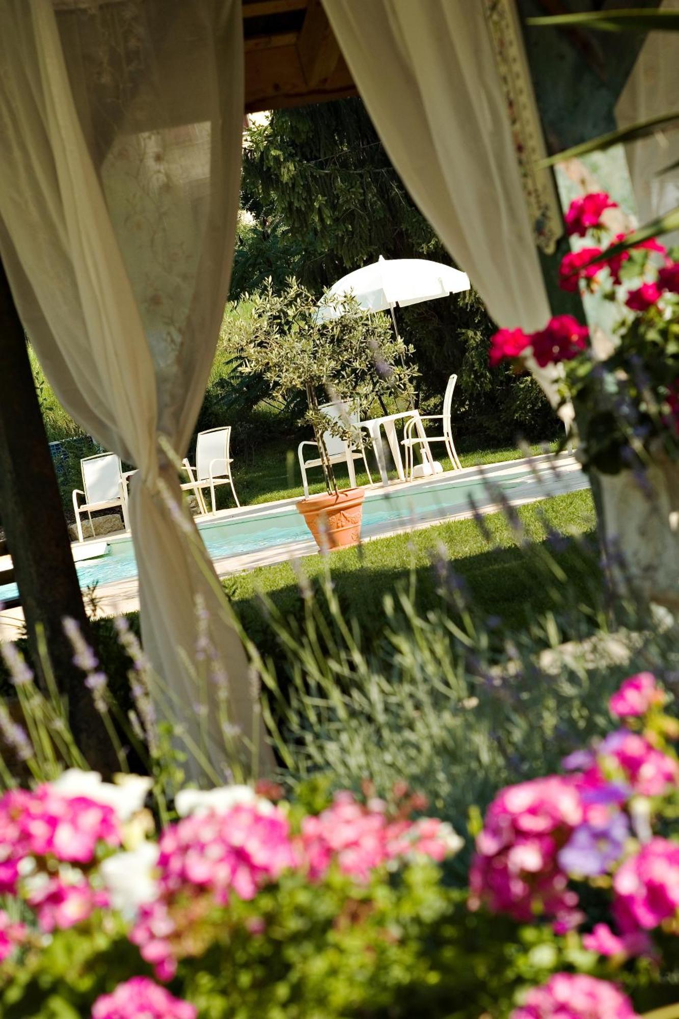 Logis Auberge Saint Simond Aix-les-Bains Eksteriør billede