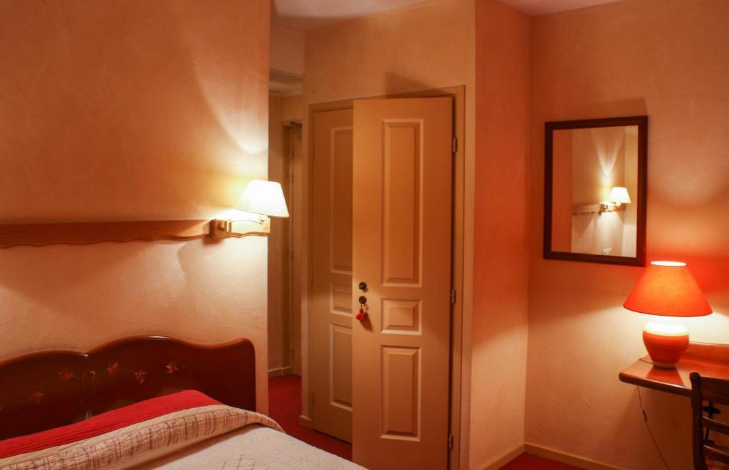 Logis Auberge Saint Simond Aix-les-Bains Værelse billede